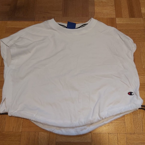 Cropped T-Shirt - Picture 1 of 2